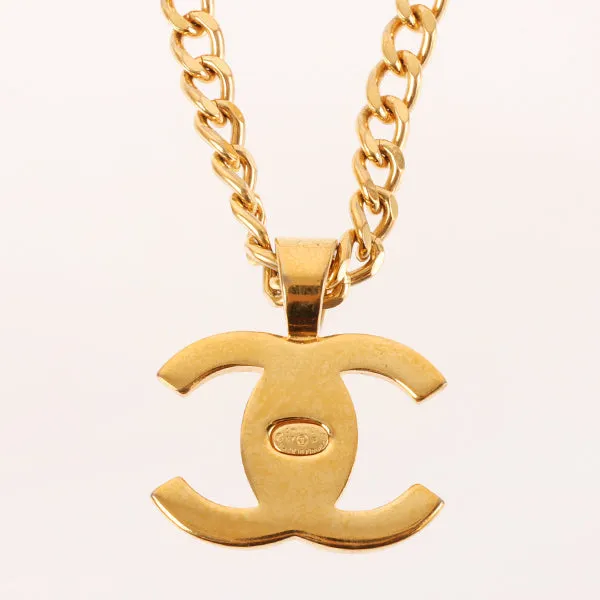 CHANEL 1997 Made Turn-Lock Chain Necklace
