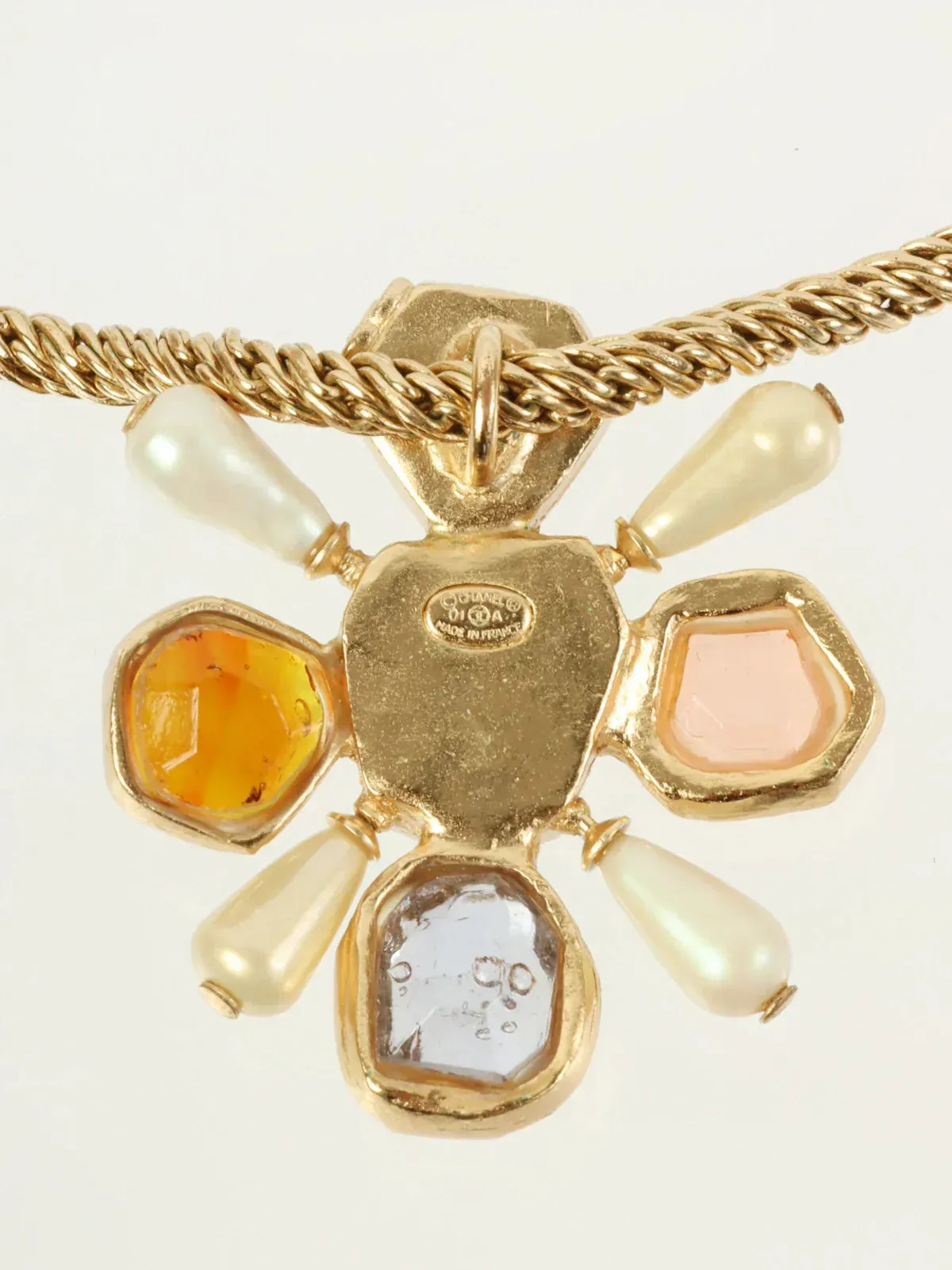 CHANEL 2001 Made Gripoix Pearl Design Necklace Gold/Multi