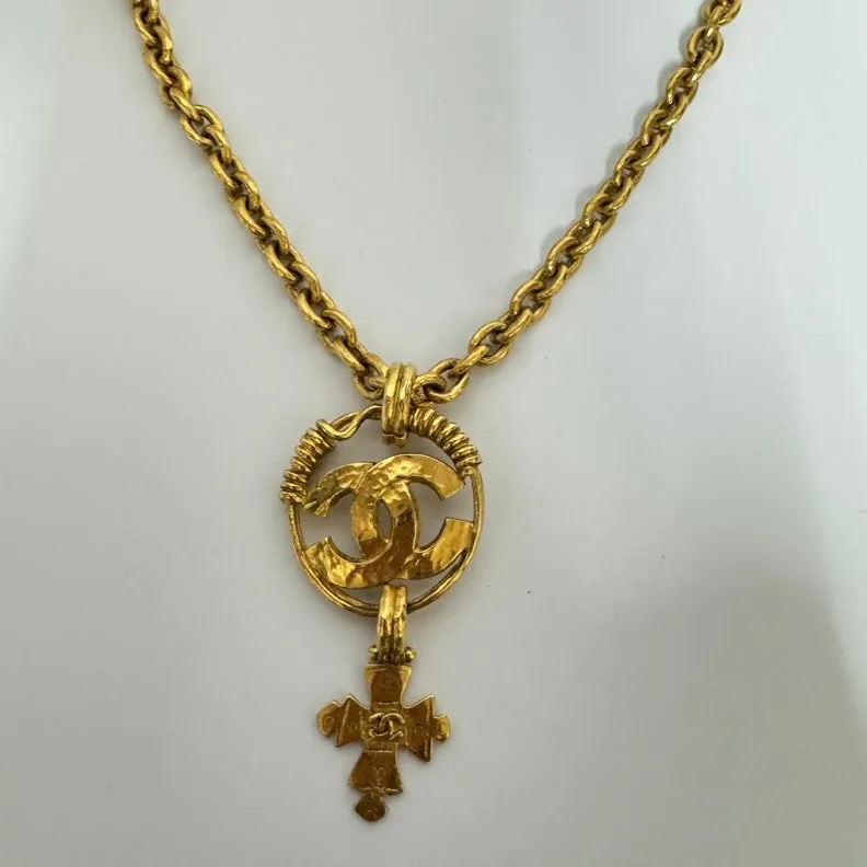 Chanel Gold Vintage CC Pendant Necklace