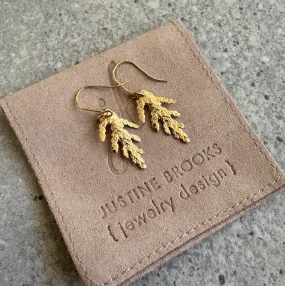 Tiny Cedar Earrings in Yellow Gold